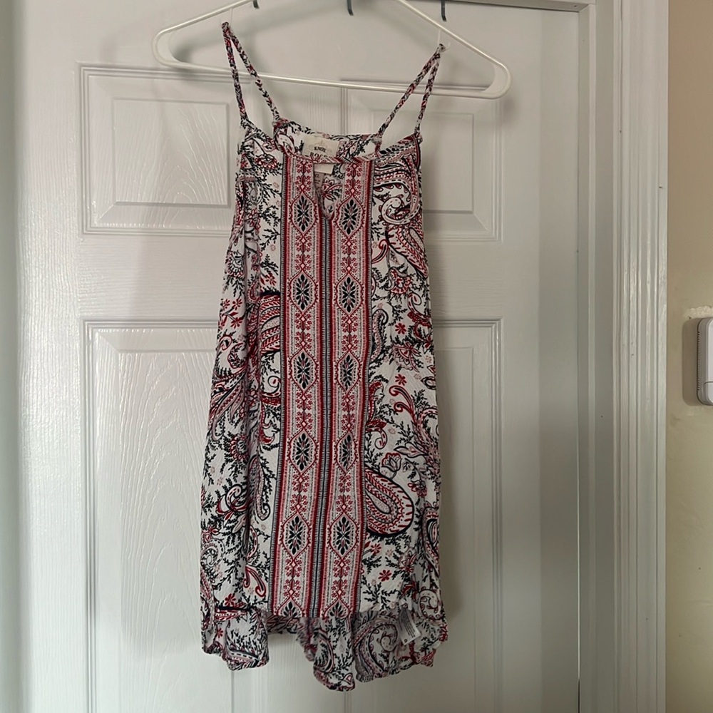 Red and dark blue tank
